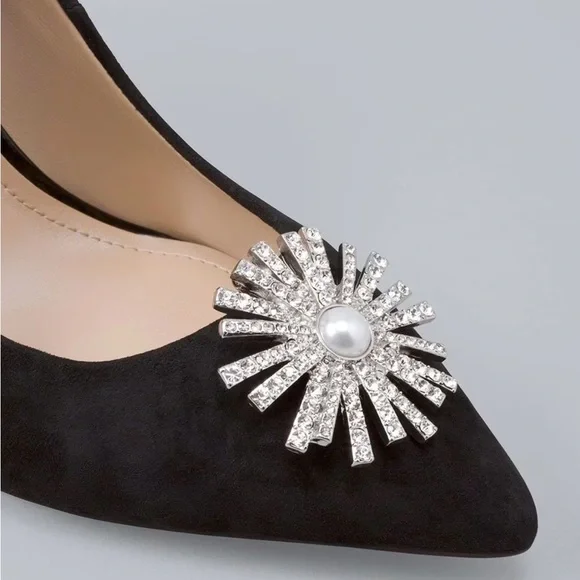 NWT White House Black Market Shoe Clips - Picture 2 of 4